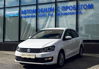 Подержанный автомобиль Volkswagen Polo Sedan 2016 года (1 фото)