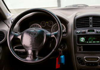 Подержанный автомобиль Hyundai Santa Fe 2007 года (17 фото)