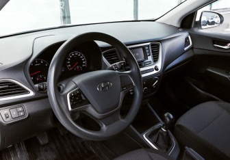 Подержанный автомобиль Hyundai Solaris Sedan 2018 года (15 фото)