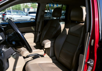 Подержанный автомобиль Jeep Compass 2012 года (16 фото)