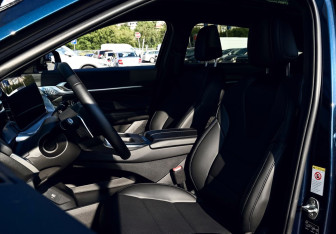 Подержанный автомобиль Haval F7 2025 года (18 фото)