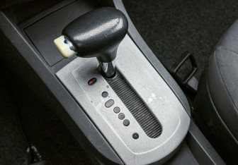 Подержанный автомобиль SEAT Ibiza Hatchback 2007 года (15 фото)