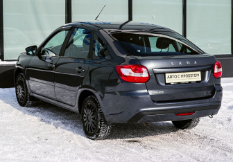 Подержанный автомобиль LADA (ВАЗ) Granta Liftback 2024 года (3 фото)