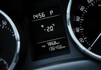 Подержанный автомобиль Skoda Yeti 2013 года (16 фото)