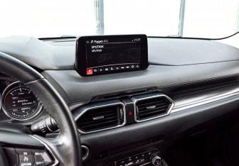 Подержанный автомобиль Mazda CX-5 2020 года (10 фото)