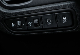 Подержанный автомобиль Kia Rio Sedan 2020 года (16 фото)