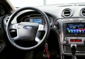 Подержанный автомобиль Ford Mondeo Sedan 2010 года (19 фото)
