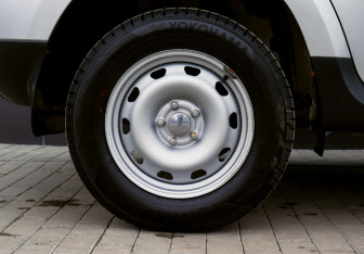 Подержанный автомобиль Renault Duster 2014 года (20 фото)