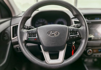 Подержанный автомобиль Hyundai Creta 2016 года (12 фото)