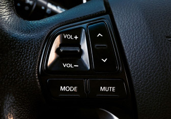 Подержанный автомобиль Kia Rio Hatchback 2013 года (15 фото)