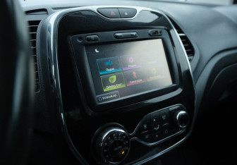 Подержанный автомобиль Renault Kaptur 2017 года (12 фото)