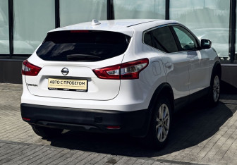 Подержанный автомобиль Nissan Qashqai 2018 года (5 фото)