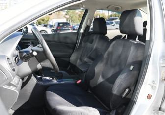 Подержанный автомобиль Mazda 6 Sedan 2007 года (16 фото)