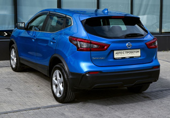Подержанный автомобиль Nissan Qashqai 2019 года (3 фото)