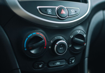 Подержанный автомобиль Hyundai Solaris Sedan 2012 года (12 фото)