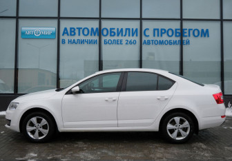Подержанный автомобиль Skoda Octavia Liftback 2014 года (2 фото)