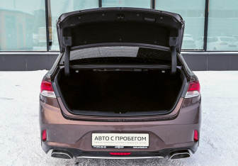 Подержанный автомобиль Hyundai Sonata 2017 года (21 фото)