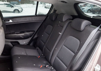 Подержанный автомобиль Kia Sportage 2018 года (19 фото)