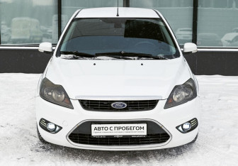 Подержанный автомобиль Ford Focus Hatchback 2008 года (8 фото)