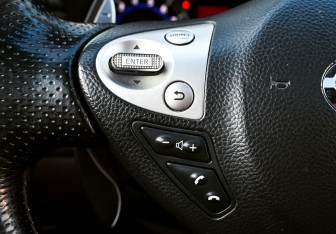 Подержанный автомобиль Infiniti FX 2010 года (13 фото)