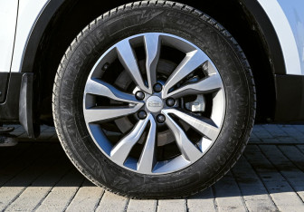 Подержанный автомобиль Geely Atlas 2021 года (21 фото)