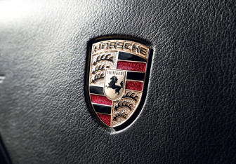 Подержанный автомобиль Porsche Cayenne 2007 года (16 фото)