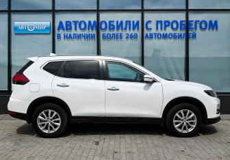 Подержанный автомобиль Nissan X-Trail 2021 года (6 фото)