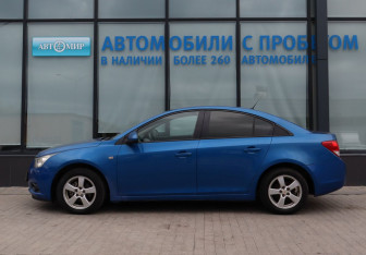 Подержанный автомобиль Chevrolet Cruze Sedan 2011 года (2 фото)