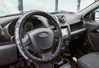 Подержанный автомобиль LADA (ВАЗ) Granta Sedan 2017 года (10 фото)