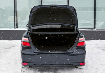 Подержанный автомобиль Toyota Camry Sedan 2012 года (20 фото)