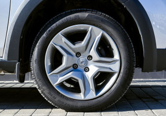 Подержанный автомобиль Renault Logan Sedan 2019 года (20 фото)