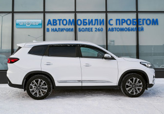 Подержанный автомобиль Chery Tiggo 8 2021 года (6 фото)