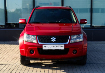 Подержанный автомобиль Suzuki Grand Vitara 2008 года (8 фото)