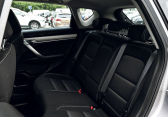 Подержанный автомобиль Geely Coolray 2022 года (20 фото)