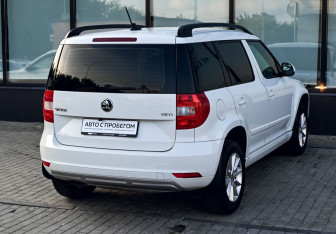 Подержанный автомобиль Skoda Yeti 2017 года (5 фото)