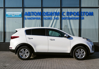 Подержанный автомобиль Kia Sportage 2017 года (6 фото)