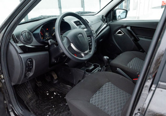 Подержанный автомобиль LADA (ВАЗ) Granta Liftback 2023 года (10 фото)