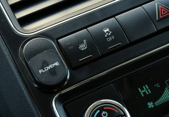 Подержанный автомобиль Dodge Journey 2010 года (13 фото)