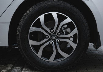 Подержанный автомобиль Kia K5 2021 года (21 фото)