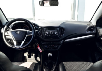 Подержанный автомобиль LADA (ВАЗ) Vesta Wagon 2019 года (18 фото)