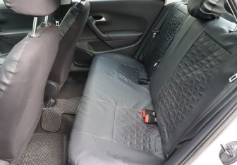 Подержанный автомобиль Volkswagen Polo Sedan 2013 года (13 фото)