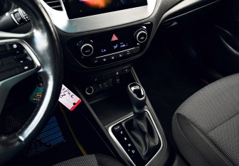 Подержанный автомобиль Hyundai Solaris Sedan 2018 года (9 фото)