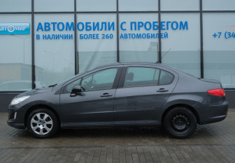 Подержанный автомобиль Peugeot 408 2014 года (2 фото)