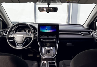 Подержанный автомобиль Haval M6 2023 года (18 фото)