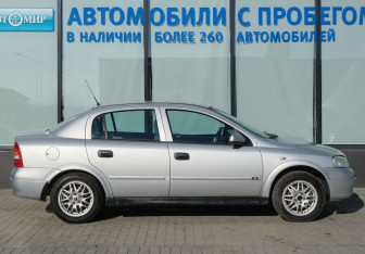 Подержанный автомобиль Chevrolet Viva 2005 года (6 фото)