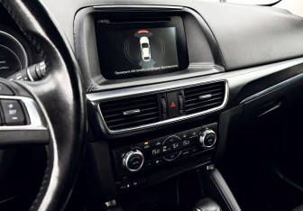 Подержанный автомобиль Mazda CX-5 2015 года (10 фото)
