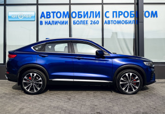 Подержанный автомобиль Geely Tugella 2022 года (6 фото)