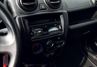 Подержанный автомобиль LADA (ВАЗ) Granta Sedan 2012 года (11 фото)