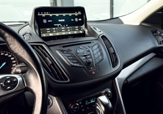 Подержанный автомобиль Ford Kuga 2015 года (11 фото)