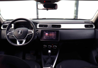 Подержанный автомобиль Renault Arkana 2021 года (18 фото)